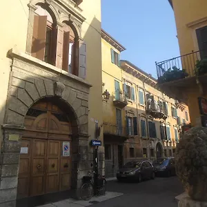 Protezione Della Giovane - Female Verona